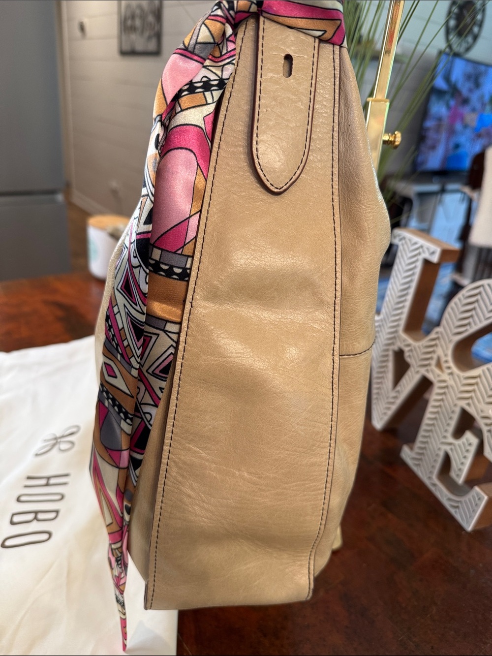 Hobo Beige Leather Hobo Bag with Patterned Scarf - Picture 4 of 14